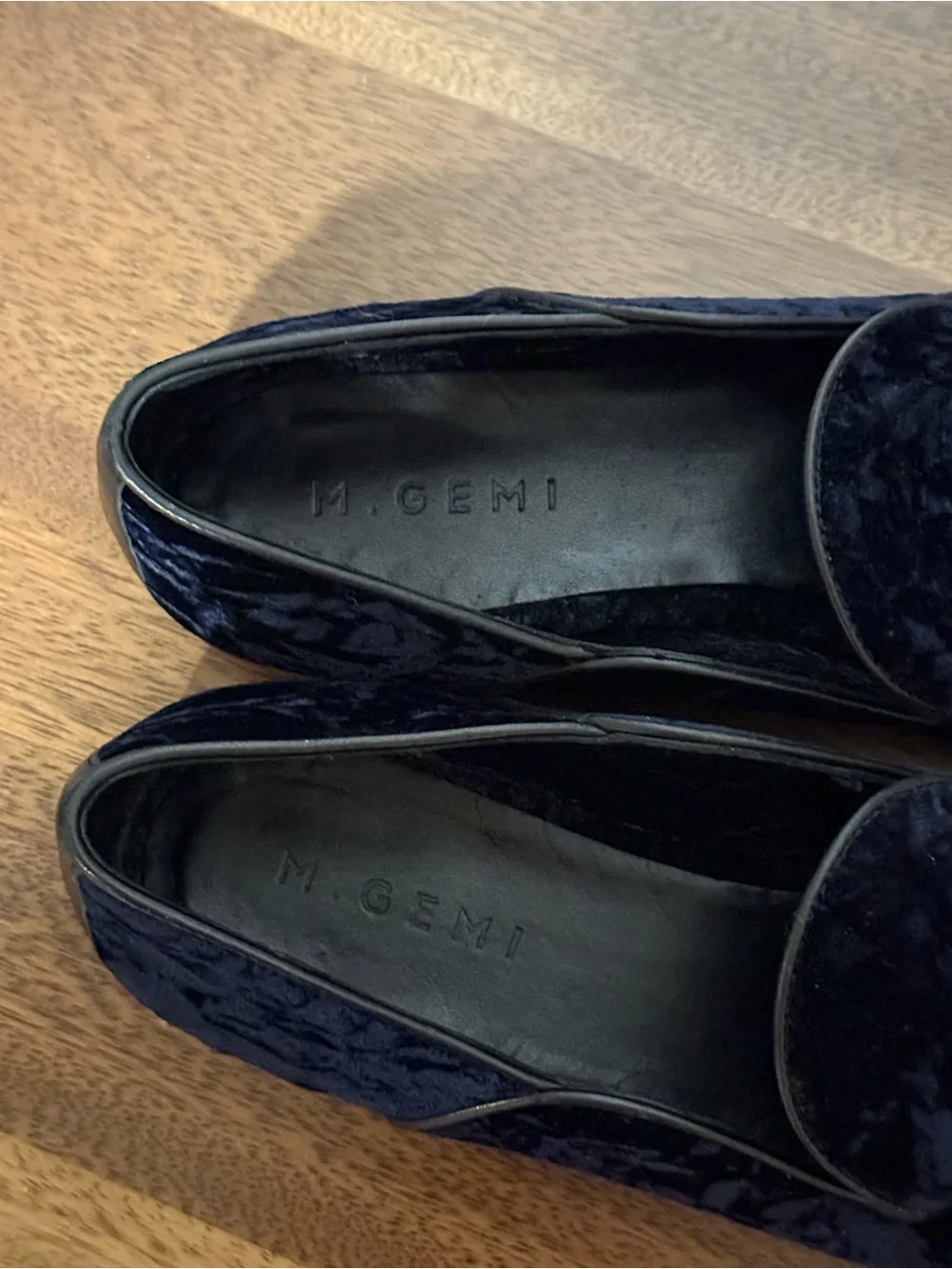 M.Gemi Women’s Blue Crushed Velvet Made in Italy Loafer Slip On Flats EU 40 US 9
